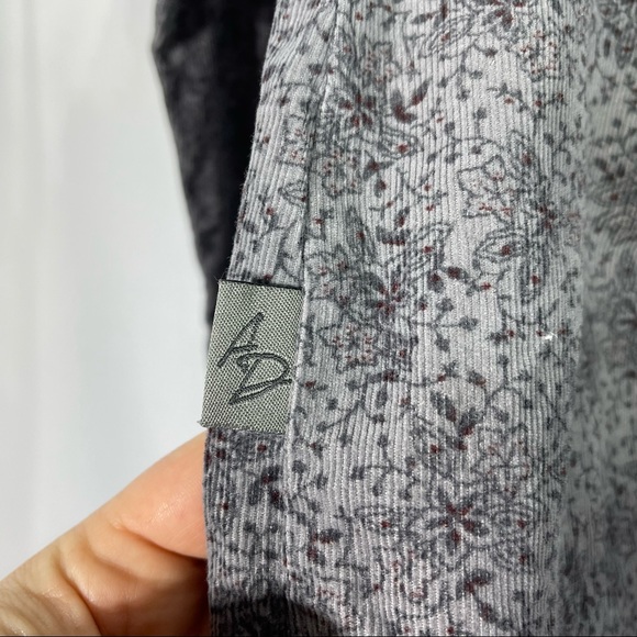 Adiktd Patterned Corduroy Western Shirt, Black Snaps, Size Large. Excellent cond - Picture 6 of 7